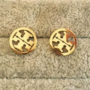 💕Last One 💕New TB beautiful Studs gold Stainless